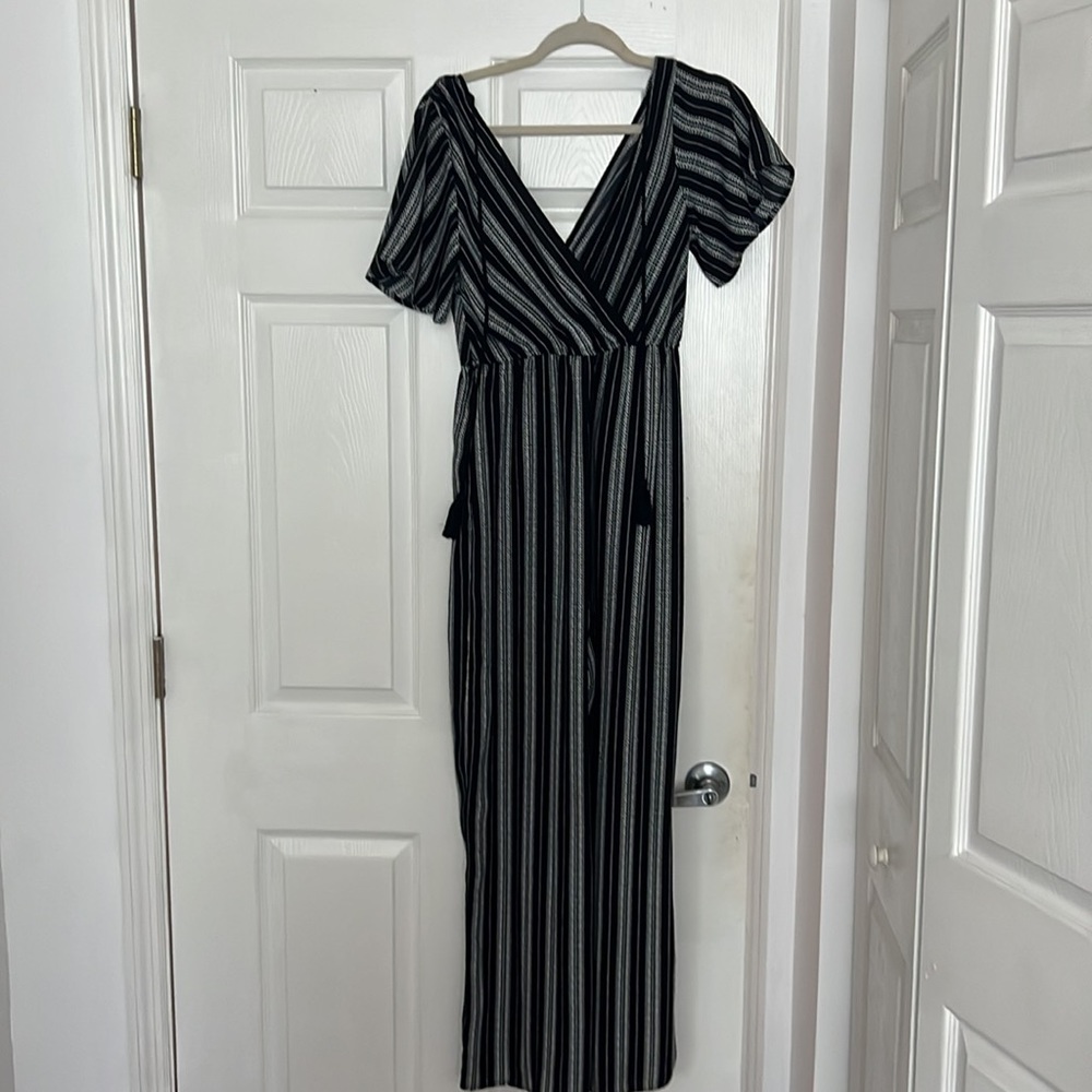 Patterned causal jumpsuit - Picture 2 of 5